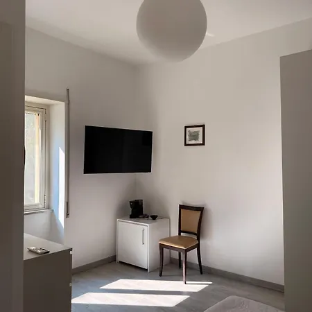 Edda Maison Centralissimo Sul Lungomare Con Posto Auto E Giardino Privato