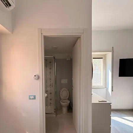 Edda Maison Centralissimo Sul Lungomare Con Posto Auto E Giardino Privato