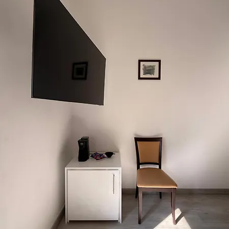 Bed & Breakfast Edda Maison Centralissimo Sul Lungomare Con Posto Auto E Giardino Privato